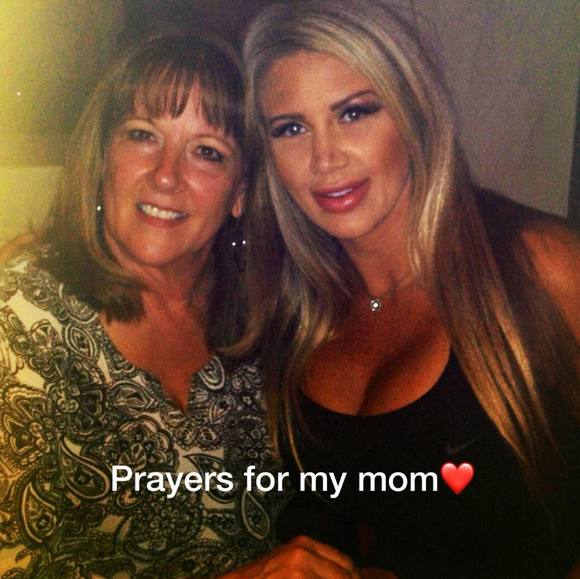 Meet your Posher, Nicole - Picture 1 of 1